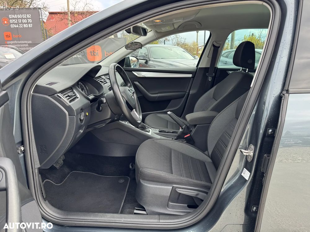 Skoda Octavia 1.5 TSI DSG Style - 9