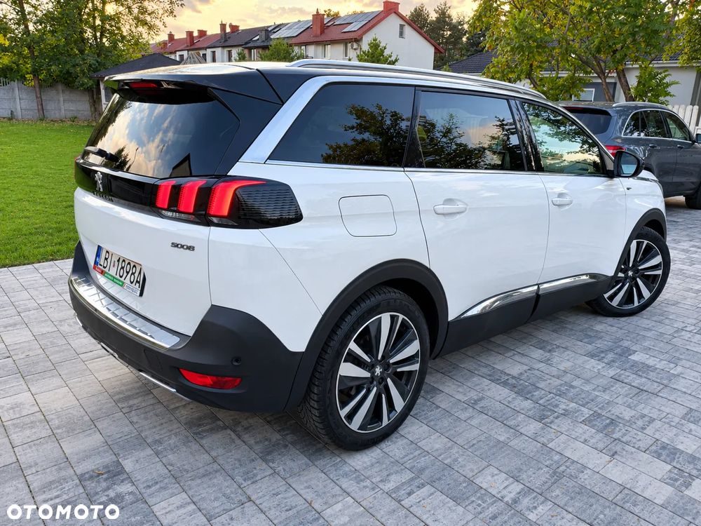 Peugeot 5008 2020 photo 3