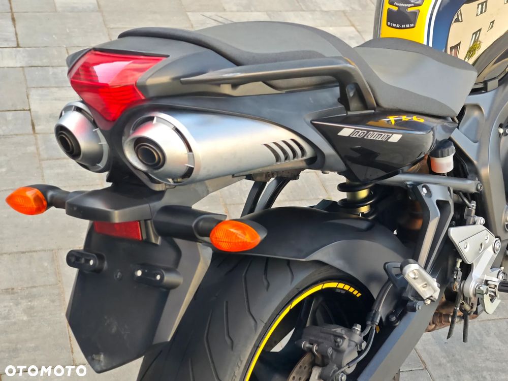 Yamaha FZ6 - 22