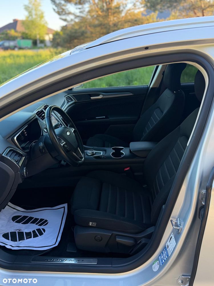 Ford Mondeo 2.0 EcoBlue Titanium - 24