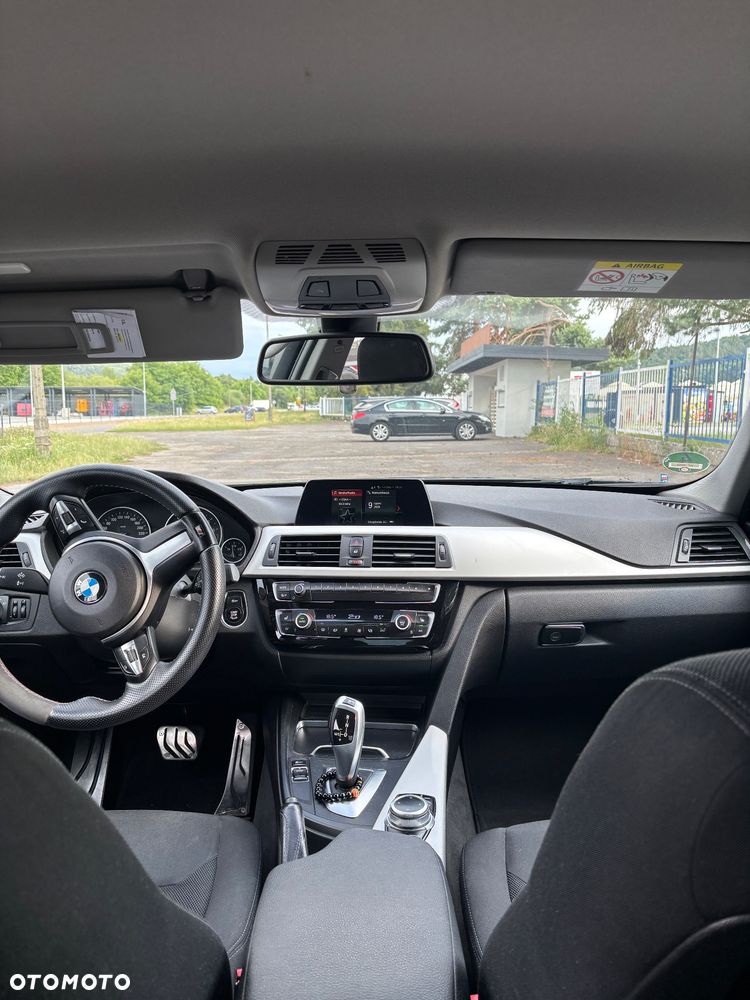 BMW Seria 3 318i Sport Line - 16