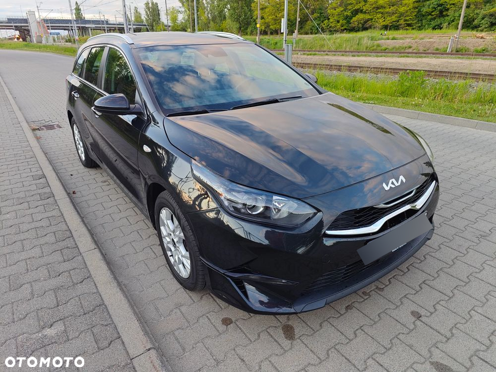 Kia Ceed 1.6 CRDi (48V Mild-Hybrid) Spirit - 2