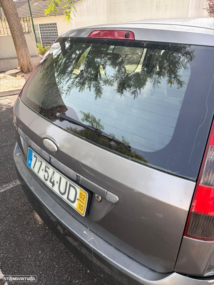 Ford Fiesta 1.4 Ghia - 4
