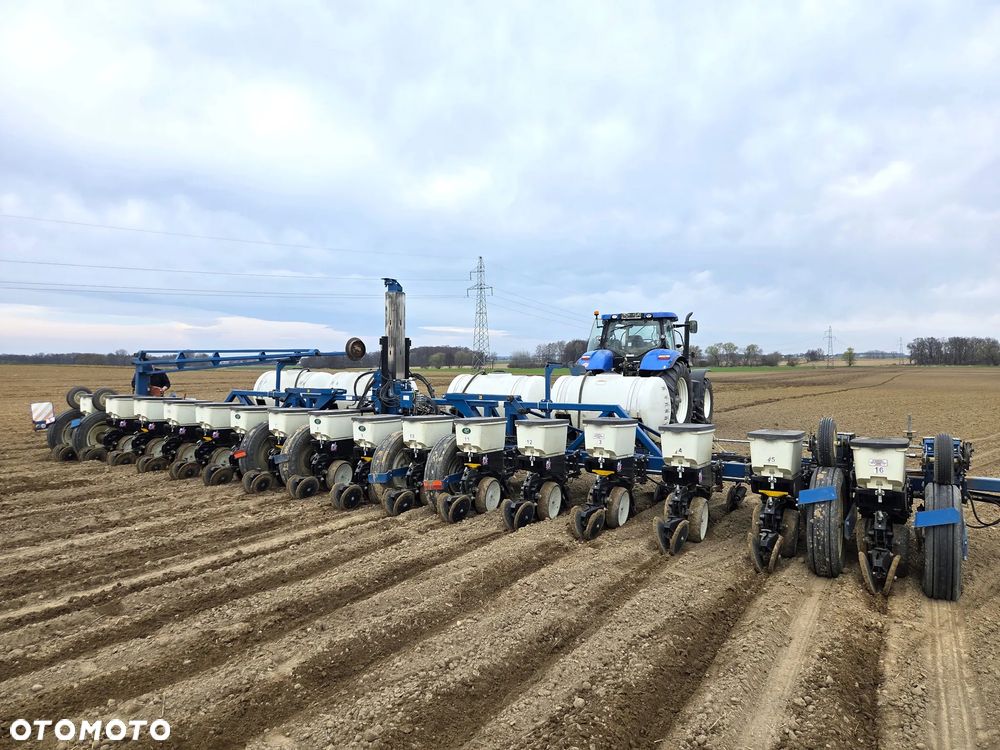 Inny Siewnik Kinze 3600 16 rzędowy, 2012 Rok, Stan Idealny - 1