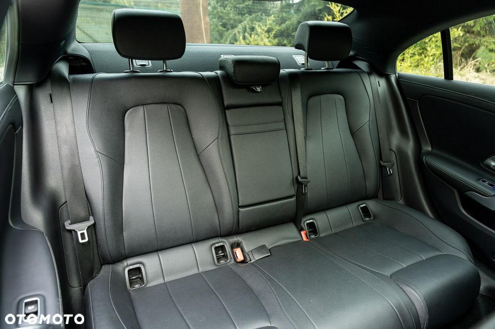 Mercedes-Benz CLA 250 4Matic 7G-DCT - 40