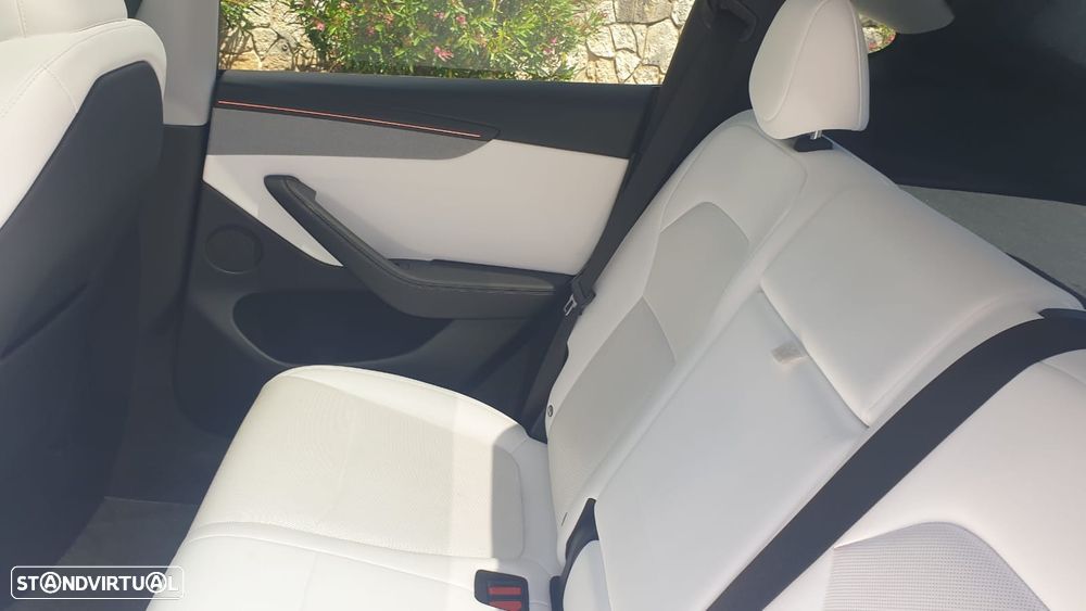 Tesla Model Y Long Range Tração Integral Premium - 27