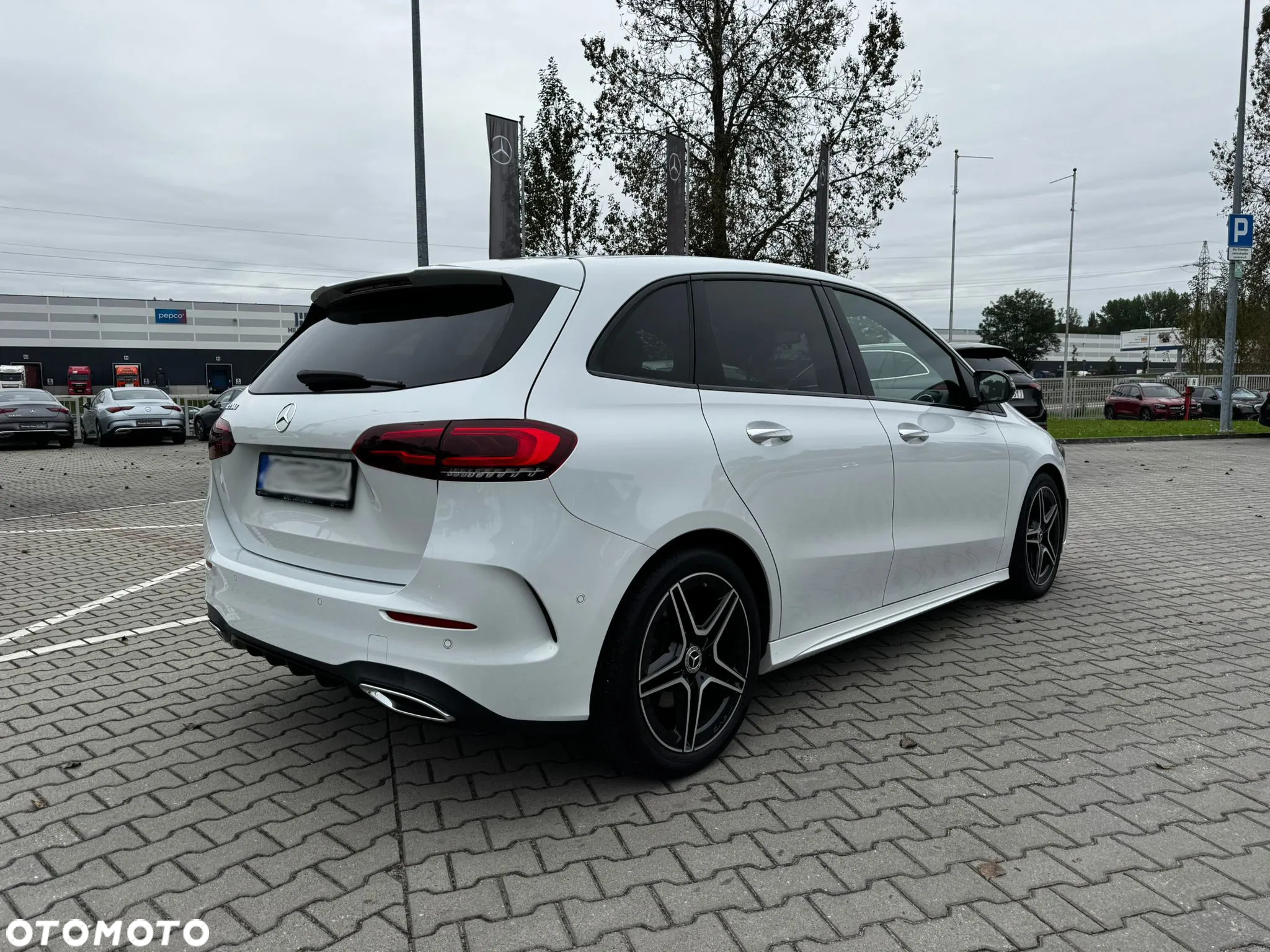 Mercedes-Benz Klasa B 220 d AMG Line 8G-DCT - 9