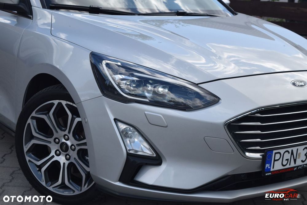 Ford Focus 1.0 EcoBoost Titanium Business - 29