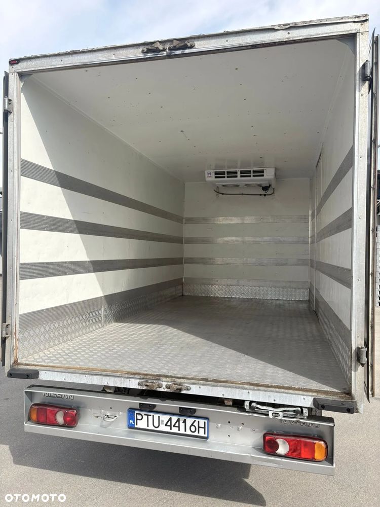 Nissan NV400 - 9