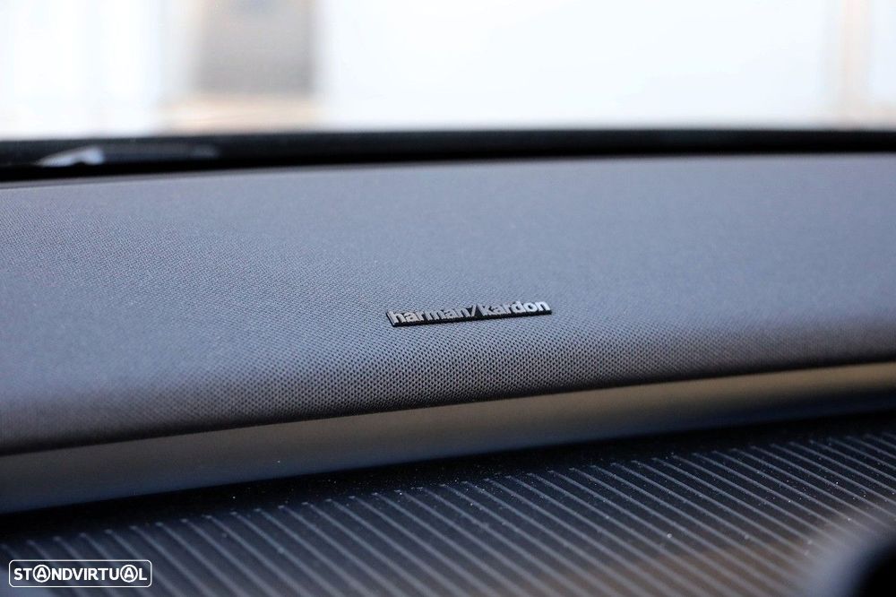 Volvo EX30 69 kWh Single Motor Extended Range Plus - 26