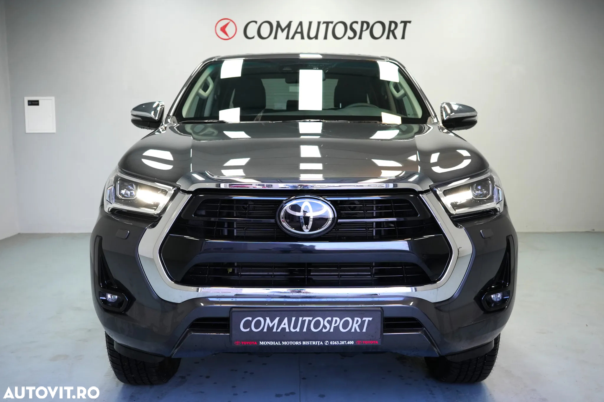Toyota Hilux 2.4D 150CP 4x4 Double Cab AT Executive - 2