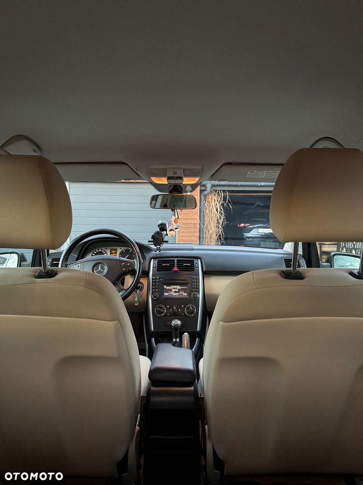 Mercedes-Benz Klasa B 180 CDI - 16