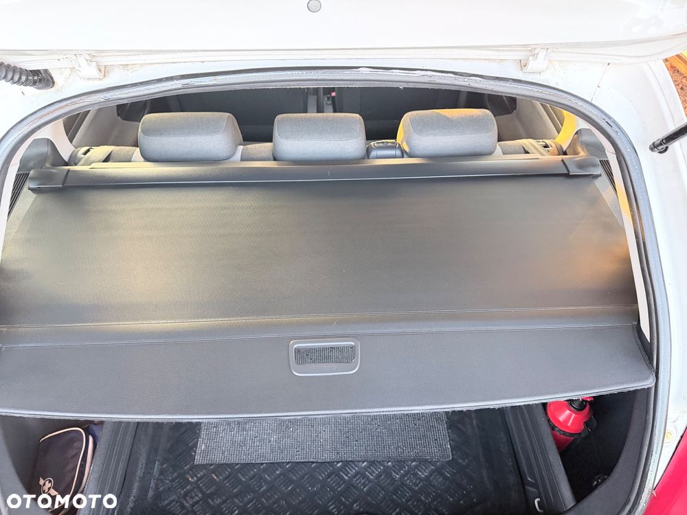 Skoda Fabia 1.6 TDI DPF Ambition - 17