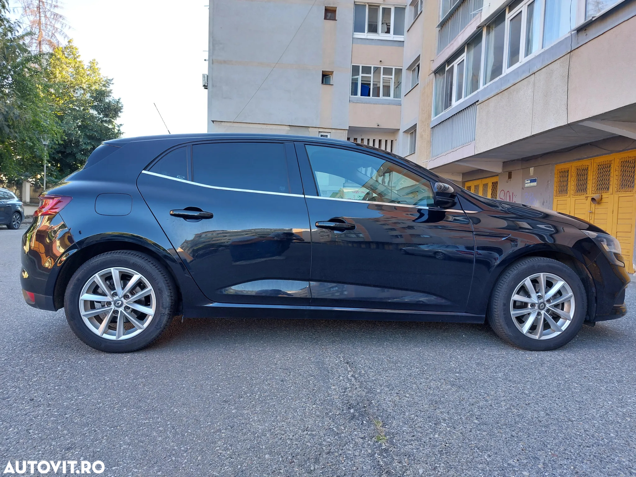 Renault Megane ENERGY TCe Zen - 4