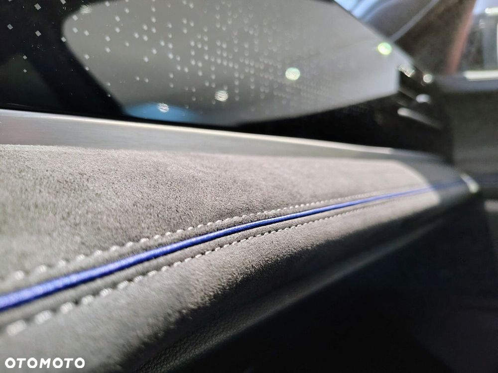 Volkswagen Passat - 37