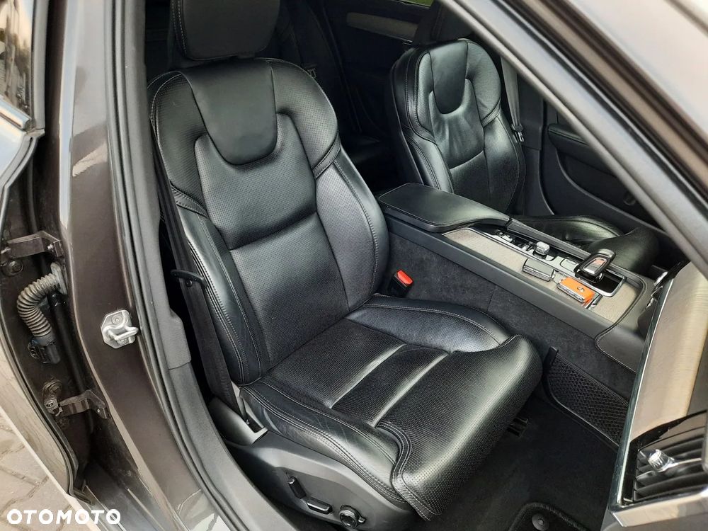 Volvo V90 Cross Country B5 B AWD Ultimate - 27