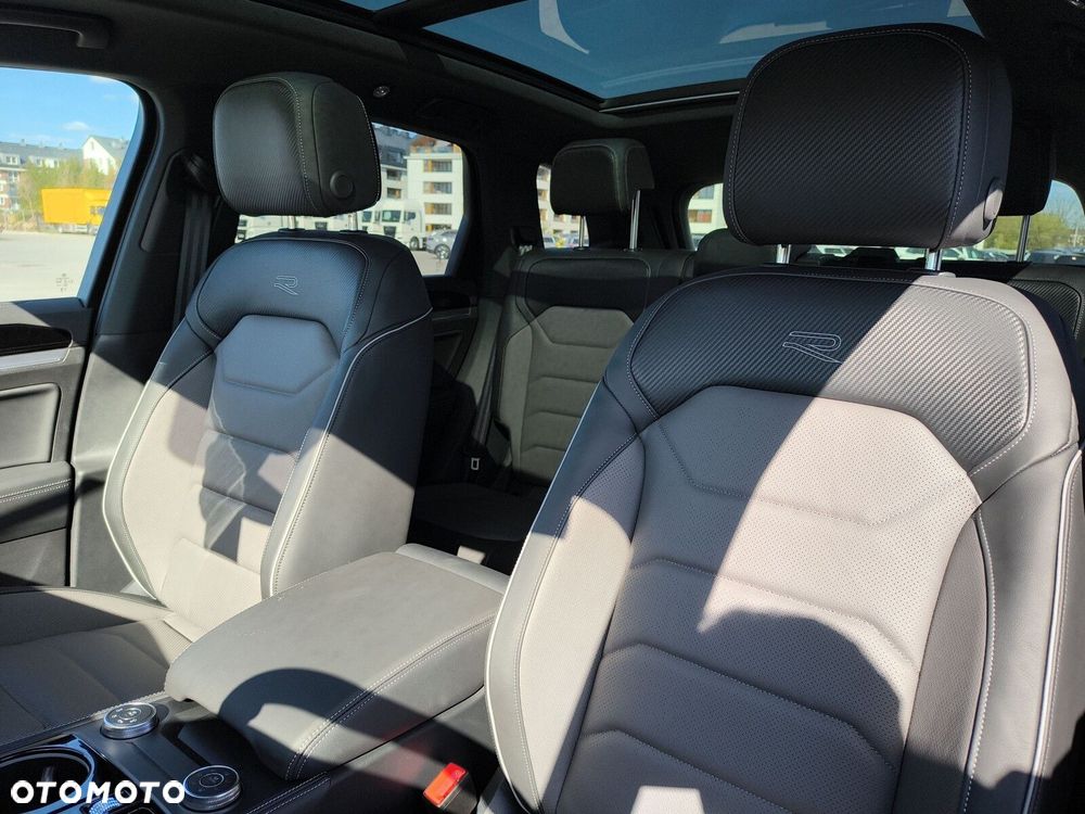 Volkswagen Touareg 3.0 V6 TDI 4Motion R-Line Final Edition - 11