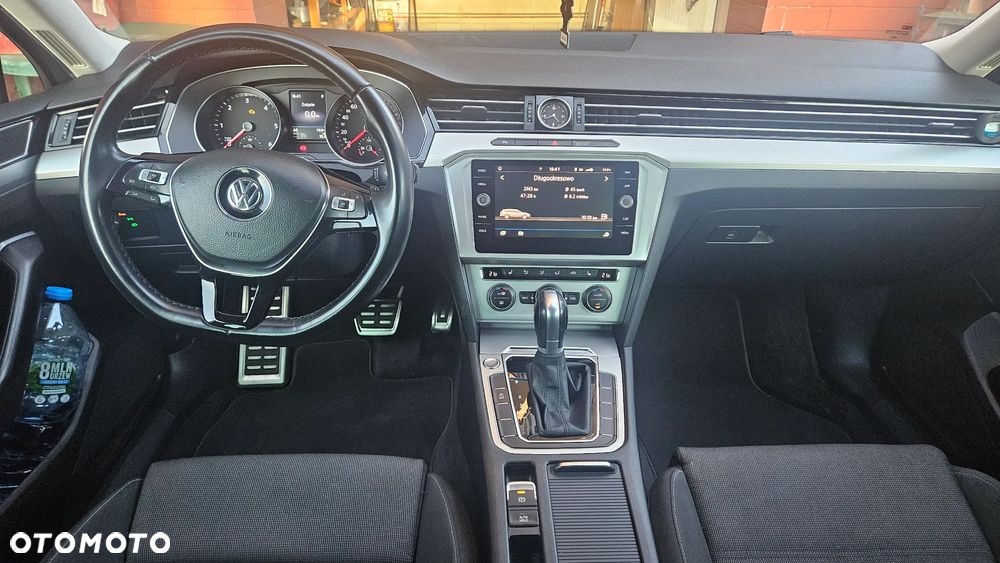 Volkswagen Passat - 8