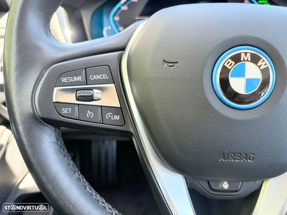 BMW 320 e Aut. Advantage - 12