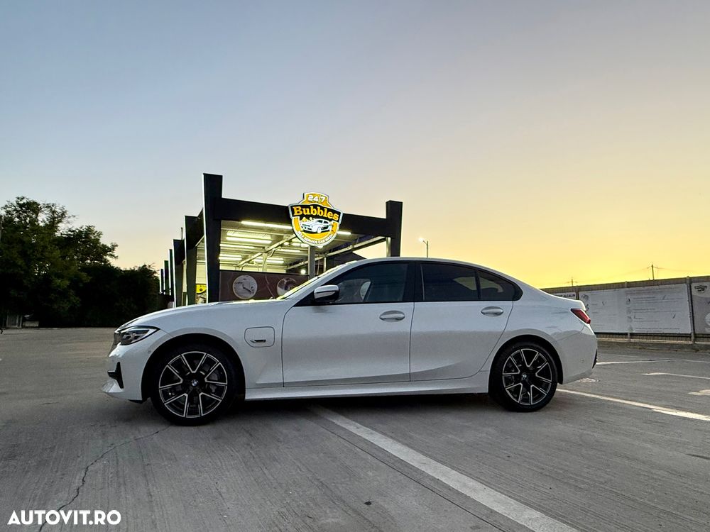 BMW Seria 3 330e AT PHEV - 16