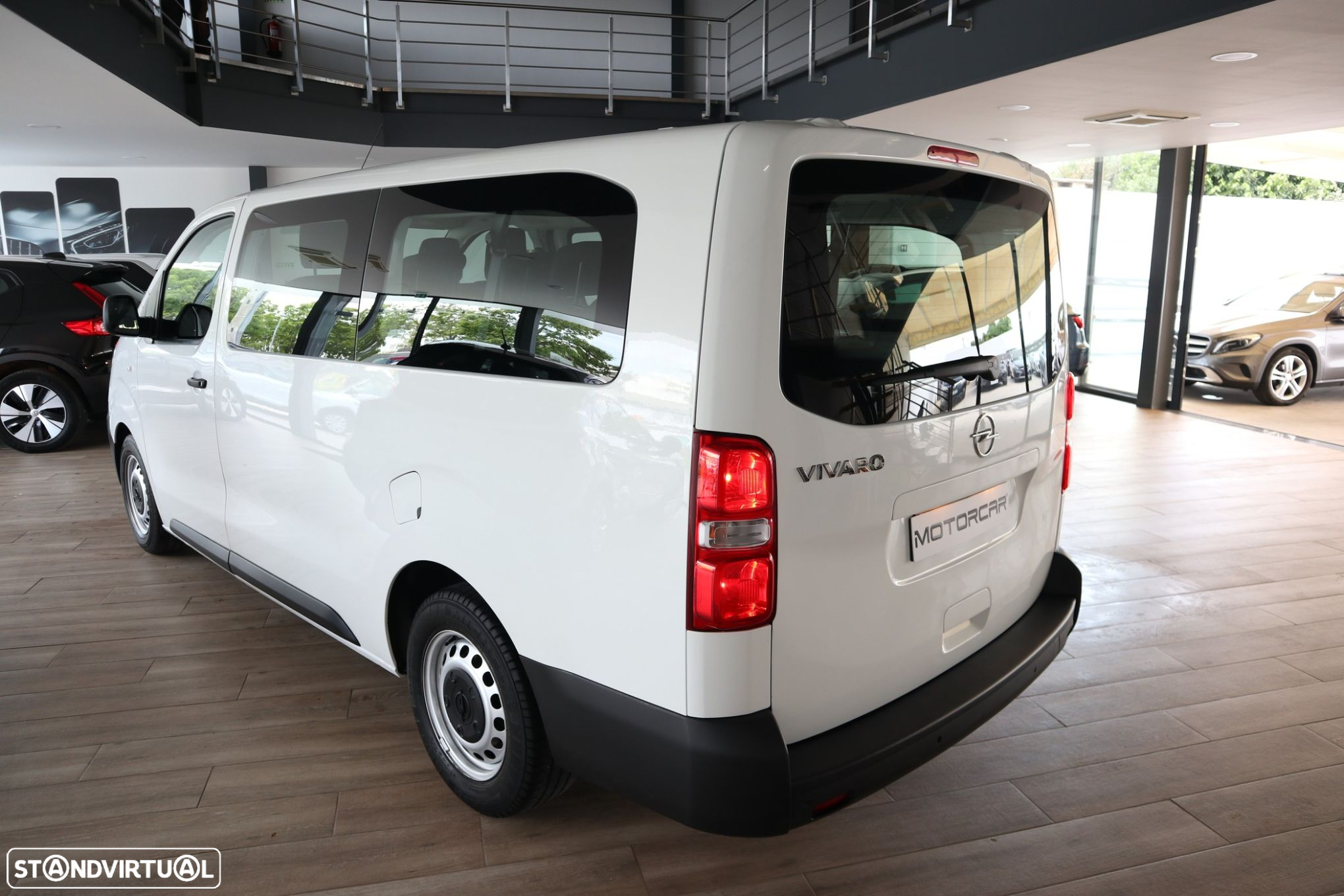 Opel Vivaro 1.5 CDTi L3H1 Essentia - 4