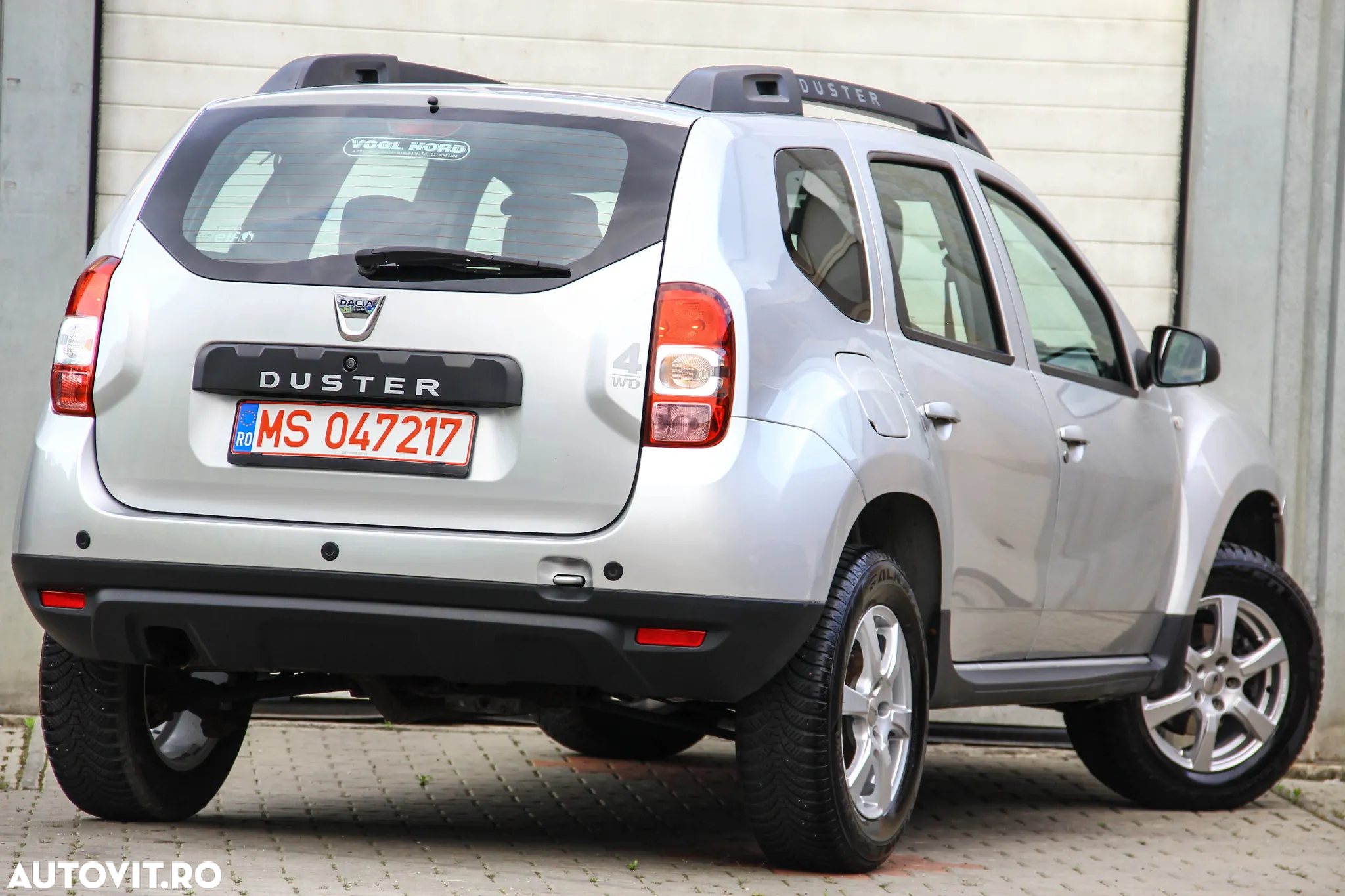 Dacia Duster 1.5 dCi 4x4 Laureate - 2