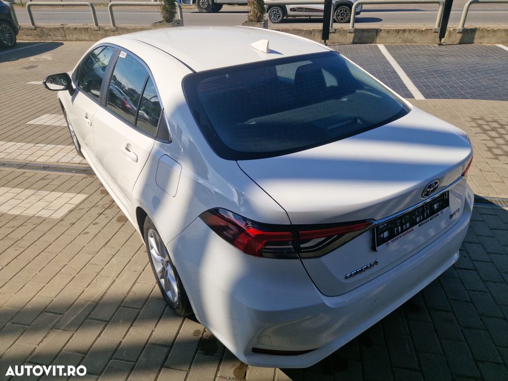 Toyota Corolla 1.8 HSD Business - 9