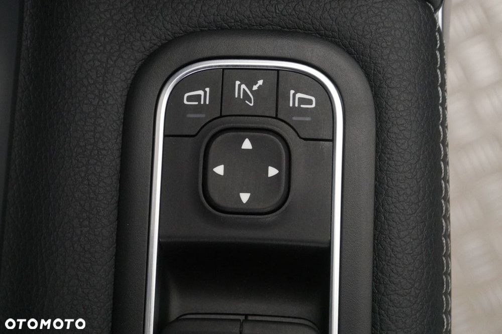 Mercedes-Benz CLA - 29