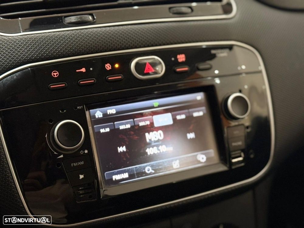 Fiat Punto 1.3 M-Jet Lounge S&S - 8