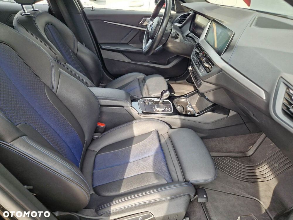 BMW Seria 1 118i M Sport - 30