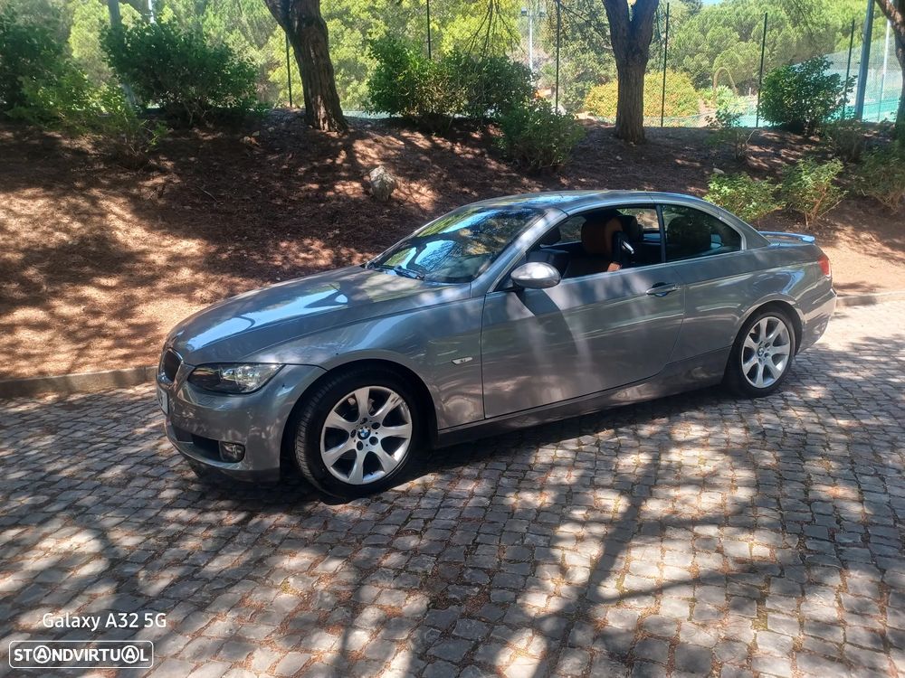 BMW 320 d Cabrio Intense - 1