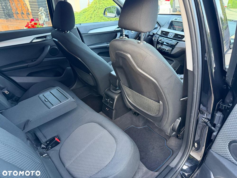 BMW X1 sDrive18i Business Edition - 35