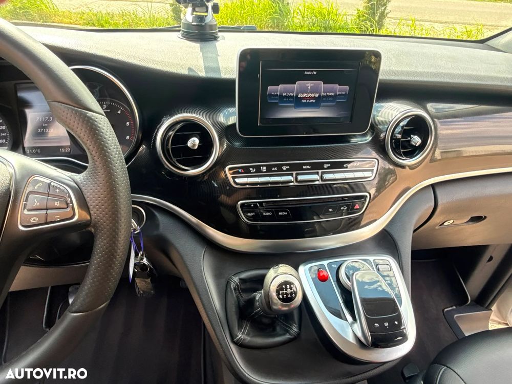 Mercedes-Benz V 220 CDI Long Avantgarde - 20