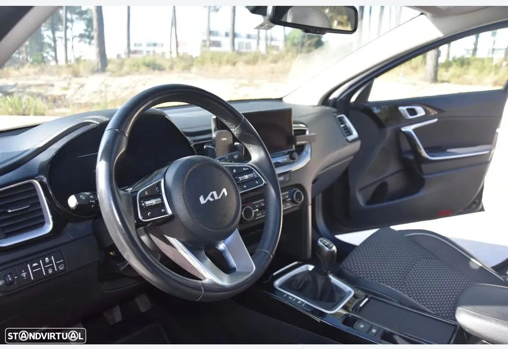 Kia XCeed 1.0 T-GDI Tech+SRF - 11