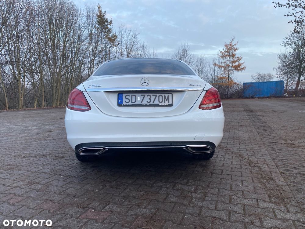 Mercedes-Benz Klasa C 300 7G-TRONIC Exclusive - 6