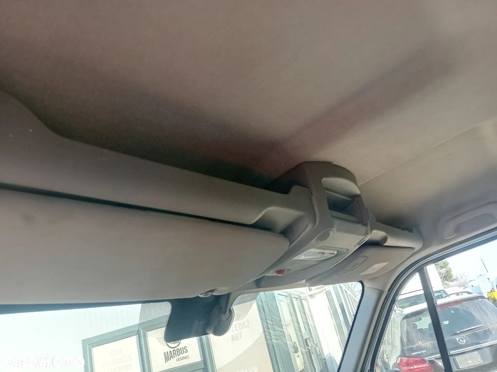 Nissan NV 400 - 17