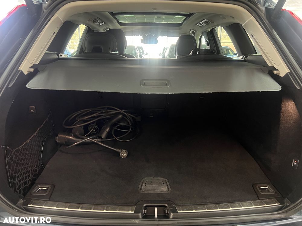 Volvo XC 60 T6 AWD Recharge Geartronic Inscription Expression - 19