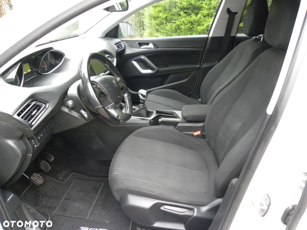 Peugeot 308 BlueHDi 120 Stop & Start Active - 19