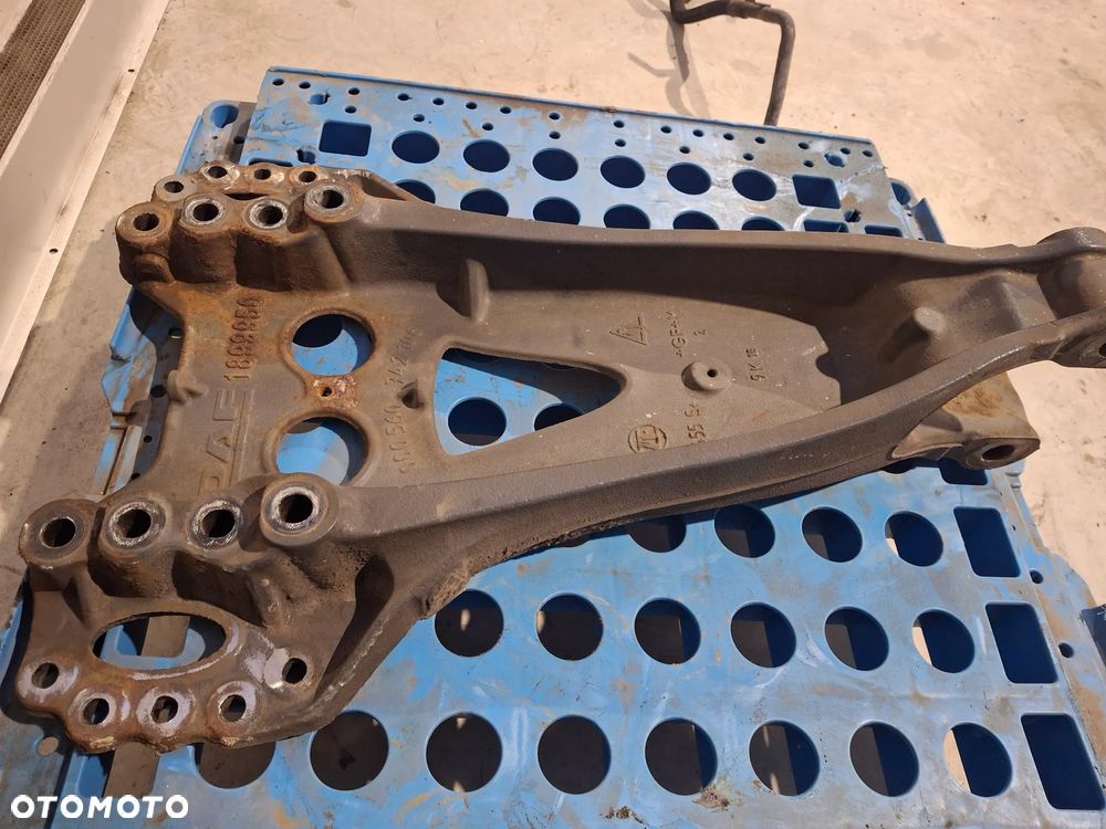 MOCOWANIE ŁAPA UCHWYT  ZAWIESZENIA RESORA TYŁ DAF CF 400 XF 106 EURO 61899950 - 3