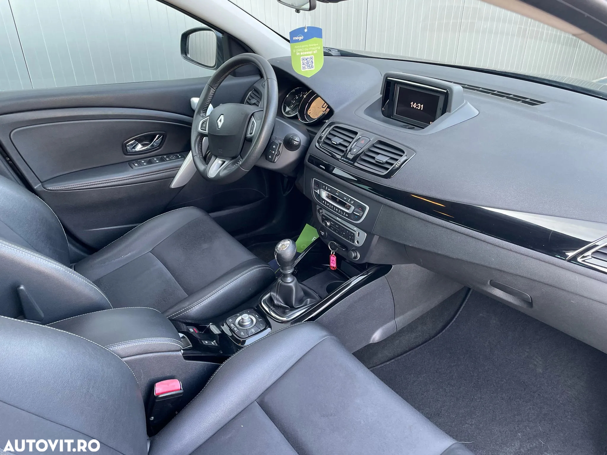 Renault Megane Grandtour ENERGY TCe 115 Start & Stop Bose Edition - 13