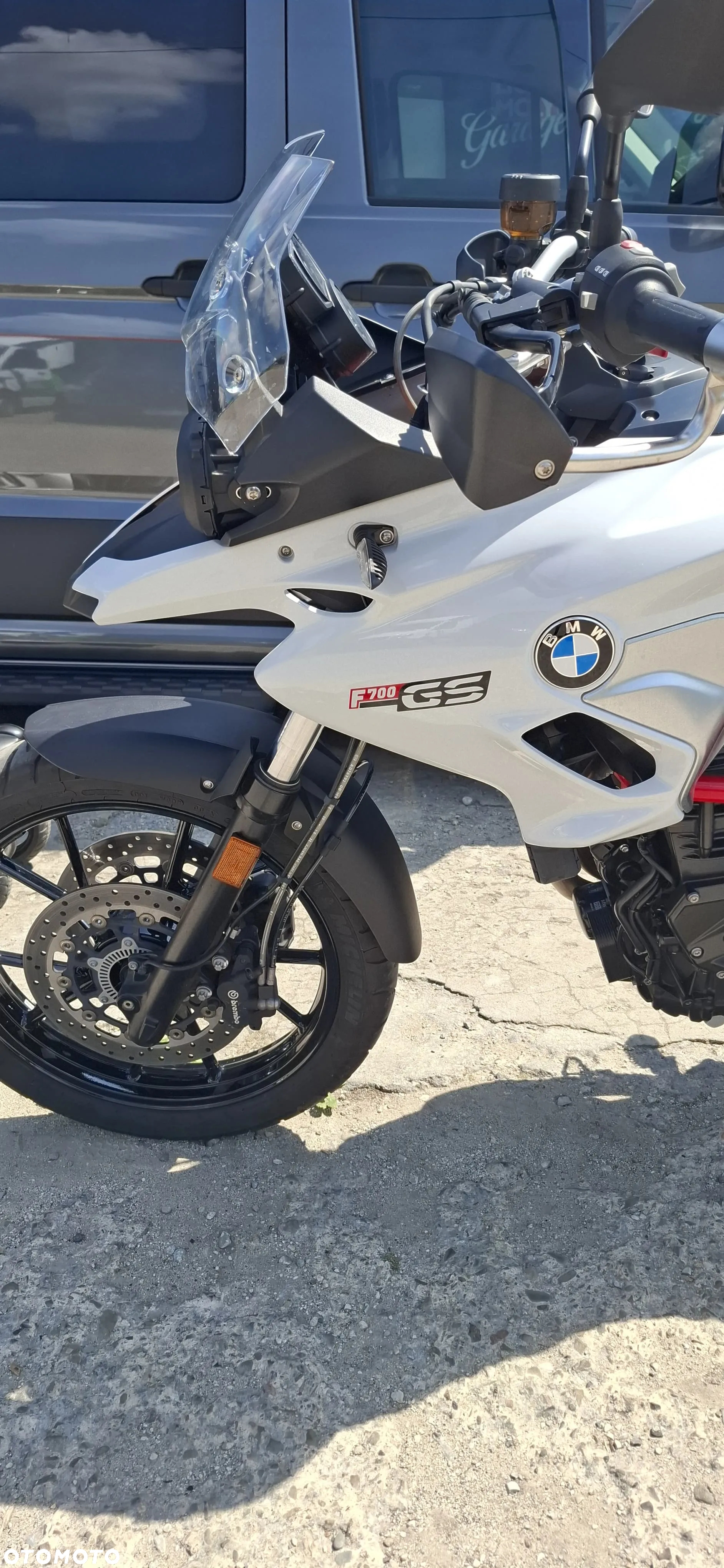 BMW F - 5