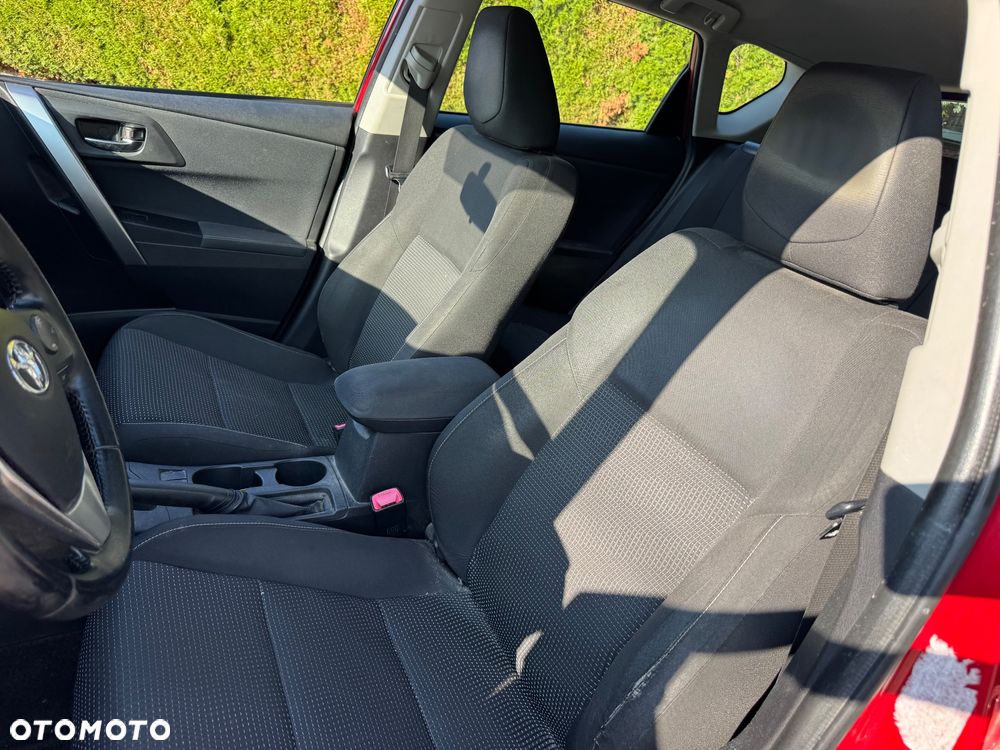 Toyota Auris - 19