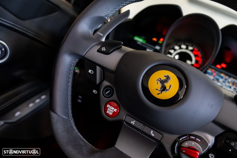 Ferrari Portofino 3.9 Twin-Turbo V8 — fotografia 12