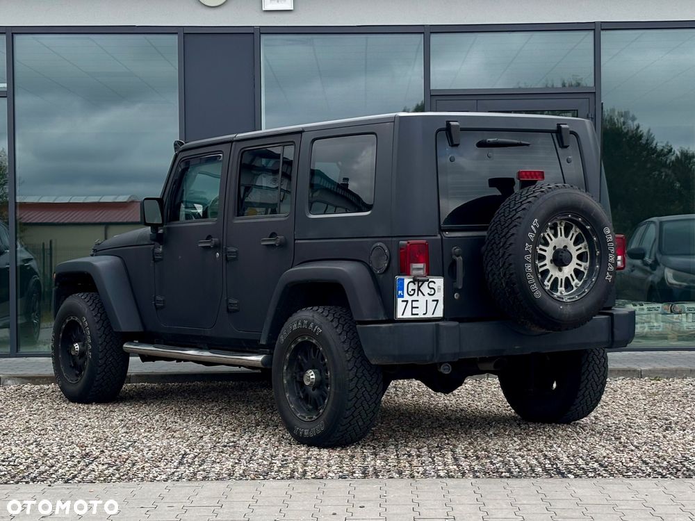 Jeep Wrangler - 12
