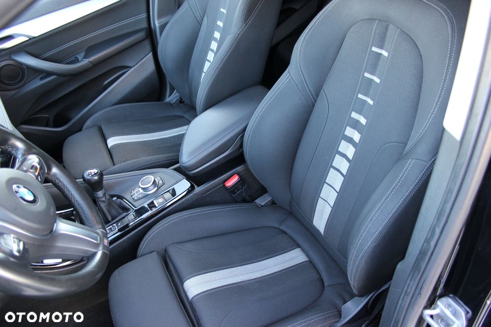 BMW X2 sDrive18d Advantage Plus - 17