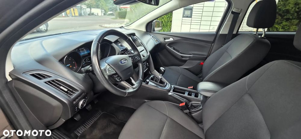 Ford Focus 1.5 TDCi DPF Start-Stopp-System Titanium - 32