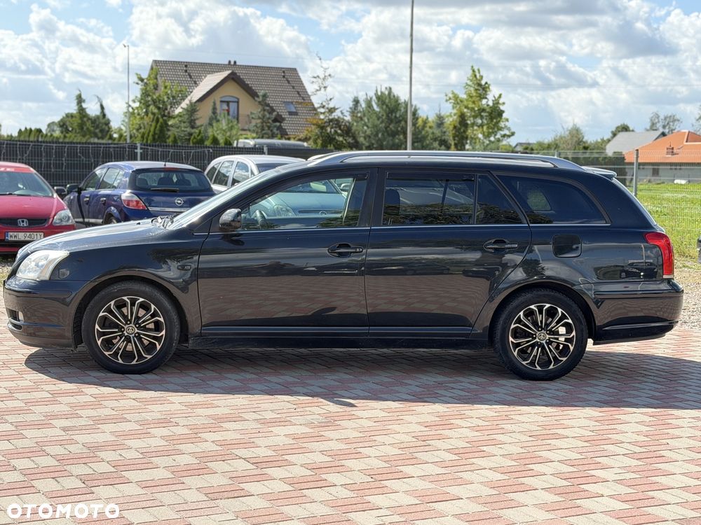Toyota Avensis - 3