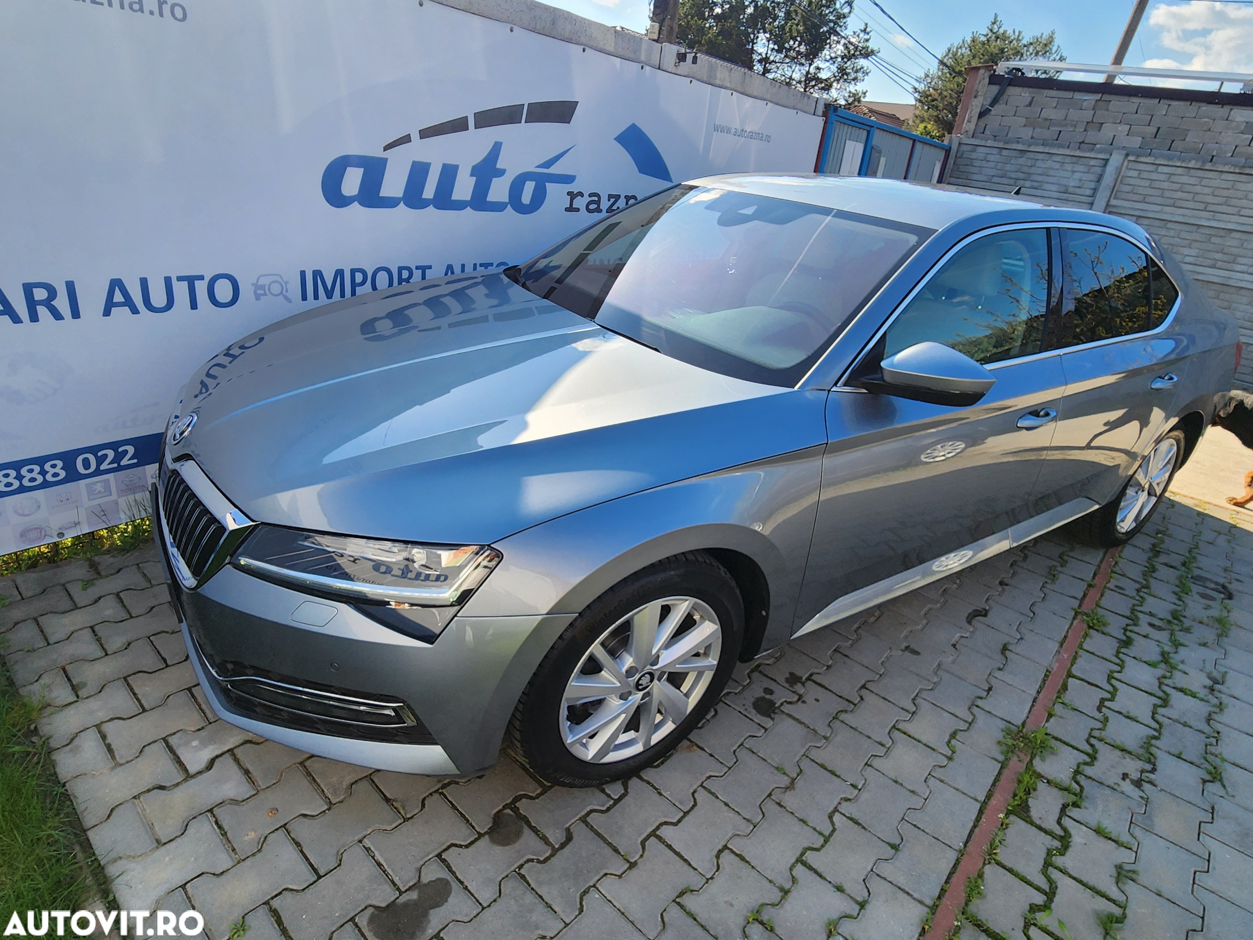 Skoda Superb 2.0 TDI DSG Style - 10