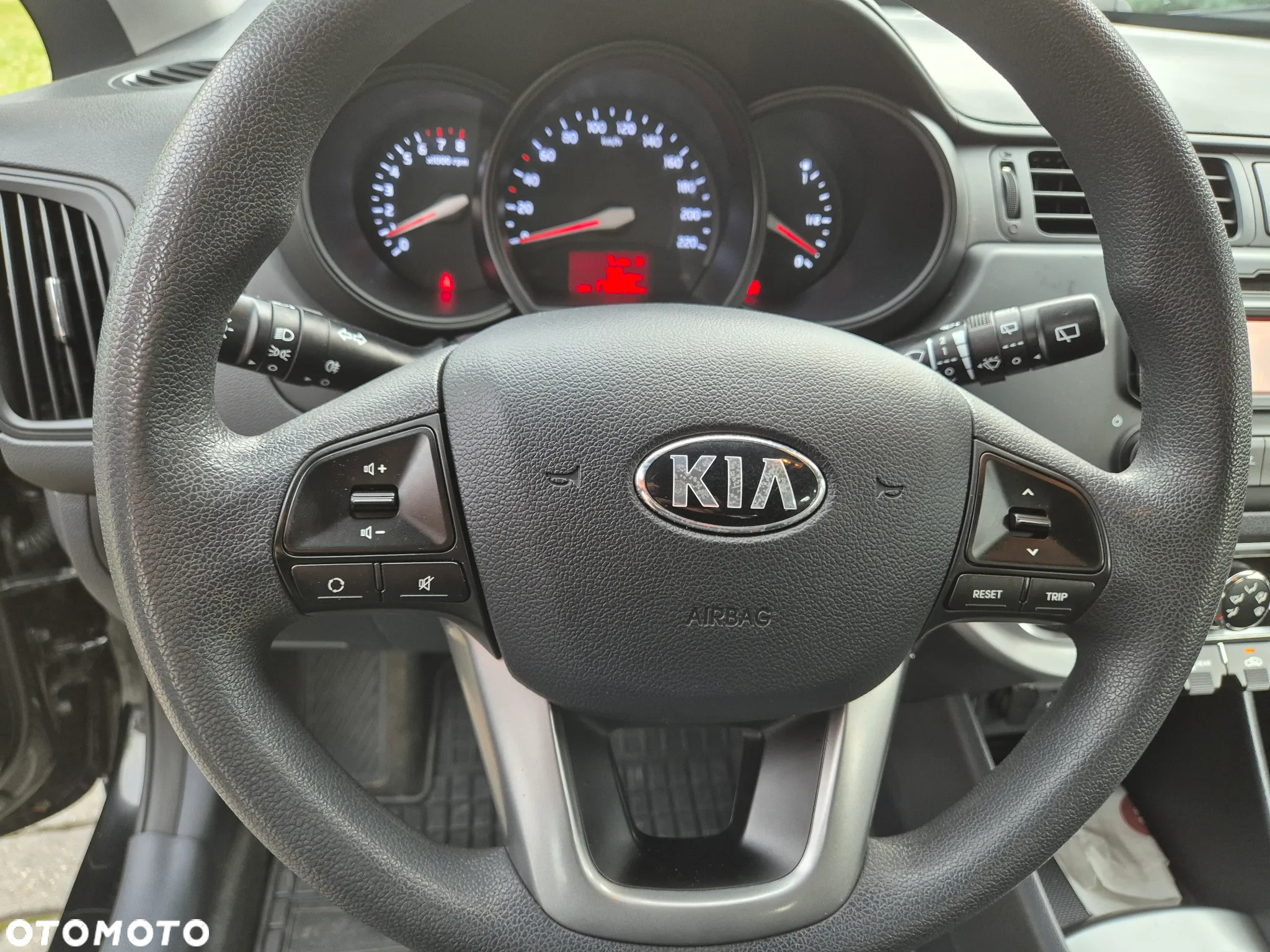 Kia Rio 1.2 Attract - 13