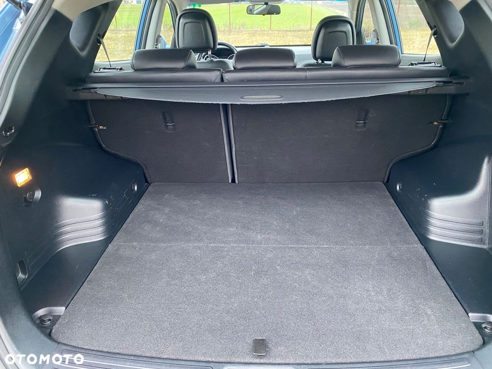 Hyundai ix35 1.7 CRDi 2WD Fifa World Cup Edition - 14